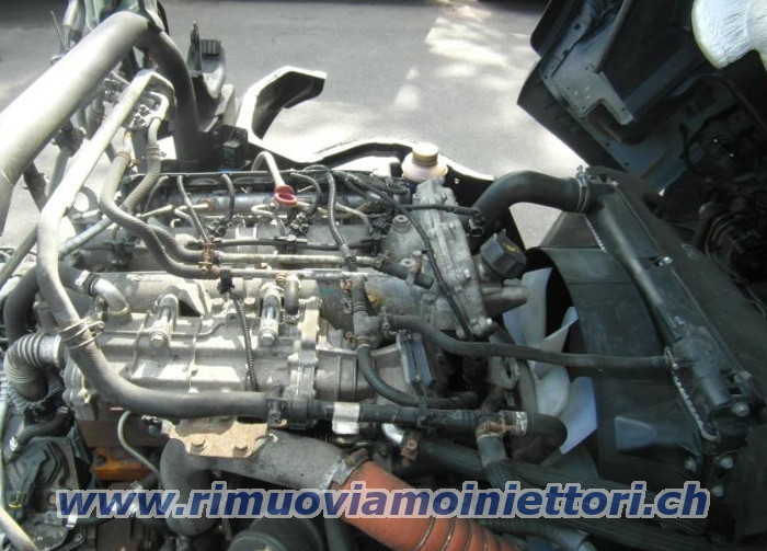 Rimuoviamo iniettori da Mitsubishi Canter Fuso
                con il motore 3.0 Euro 5 2010-2014